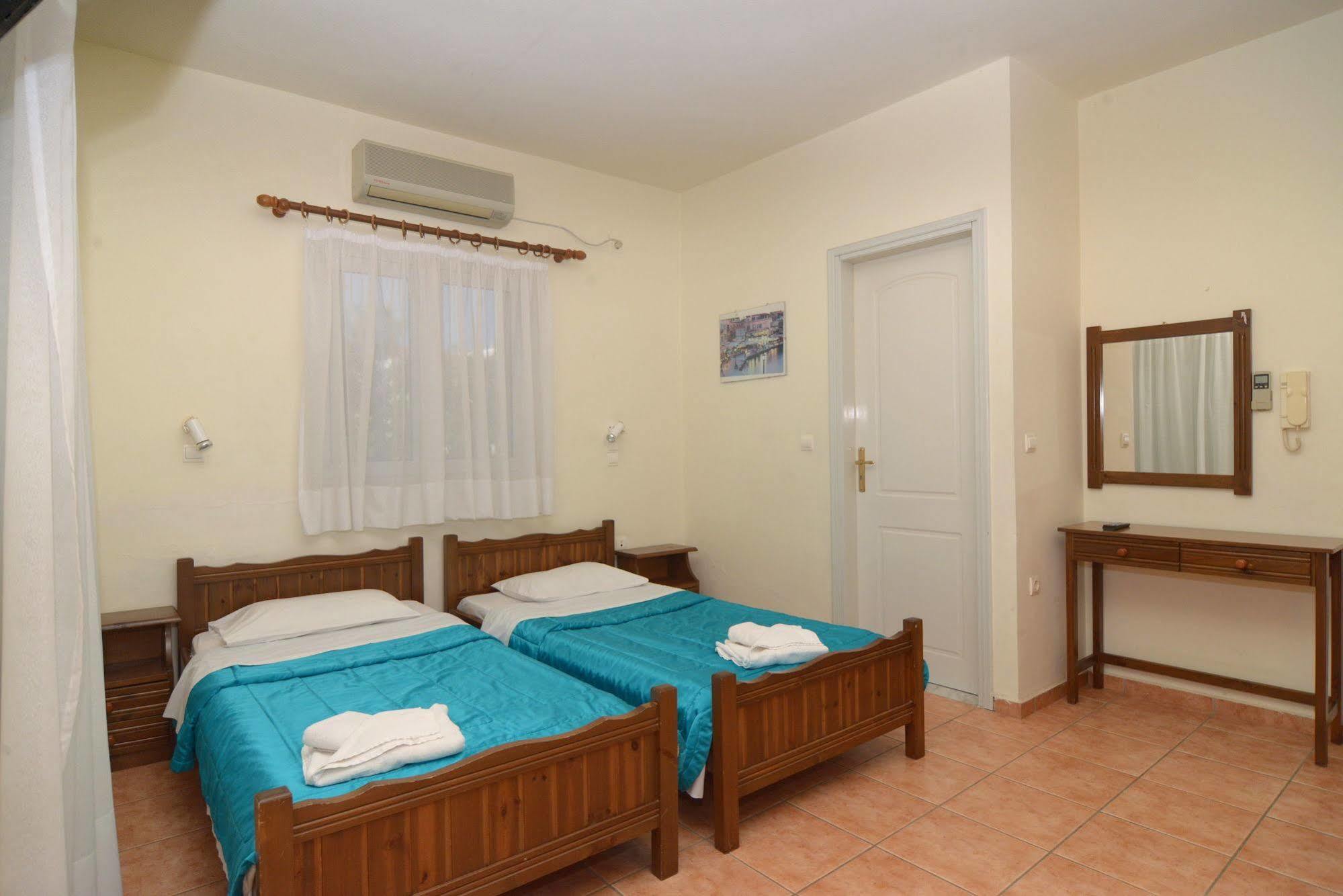 Katerina Rooms Agii Apostoloi Kato Daratso Exterior photo